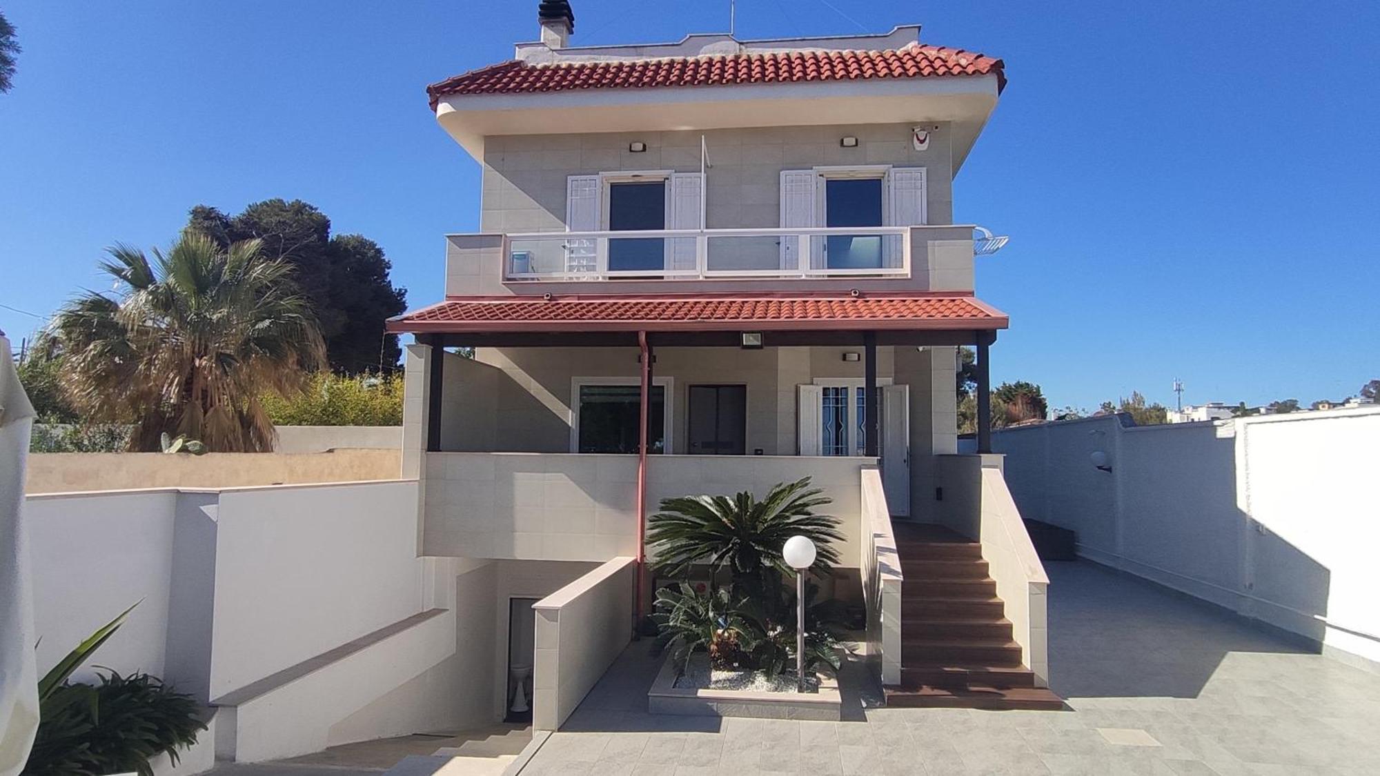 Seagull Apartments - Front And Sea View & Airport Bari Exterior foto